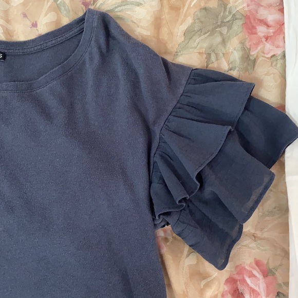 Express Ruffle Sleeve Top - Picture 3 of 3